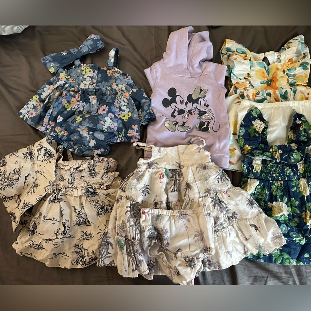 Baby Linen-Cotton Brannan Bear Dress 3-6 months bundle with other Baby Gap sets